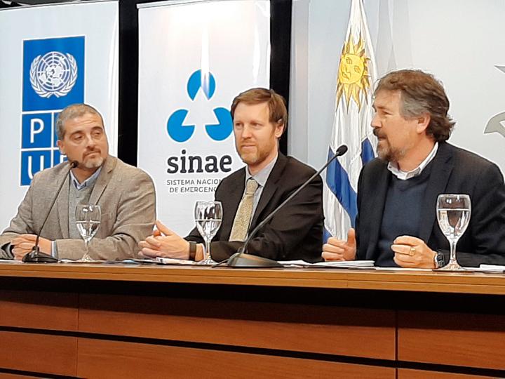 Autoridades del PNUD y de Presidencia que colaboraron en el desarrollo del MIRA Autoridades del PNUD y de Presidencia que colaboraron en el desarrollo del MIRA