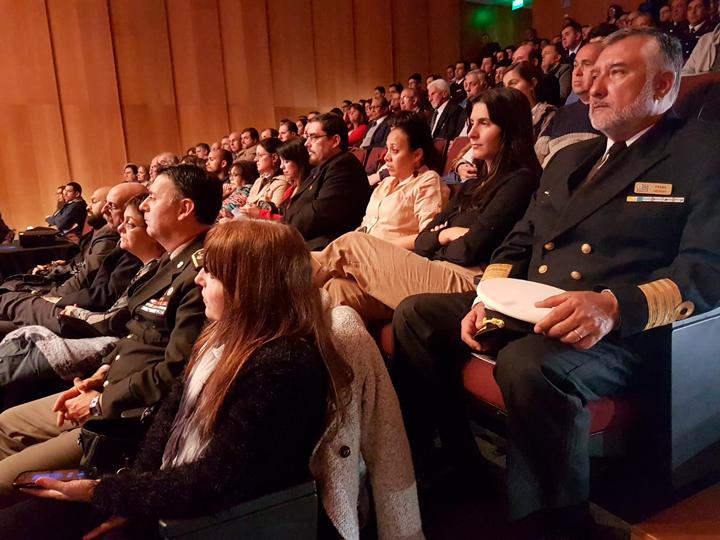 Asistentes al acto de celebración de los 10 años del Sinae en el Auditorio del Edificio Anexo a la Torre Ejecutiva