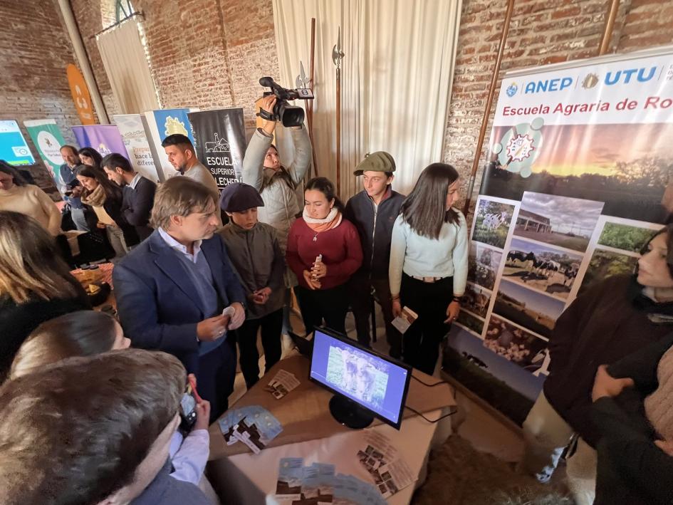El presidente en los festejos por el Día de la Educación Rural /Fuente: Twitter presidente) El presidente en los festejos por el Día de la Educación Rural /Fuente: Twitter presidente)