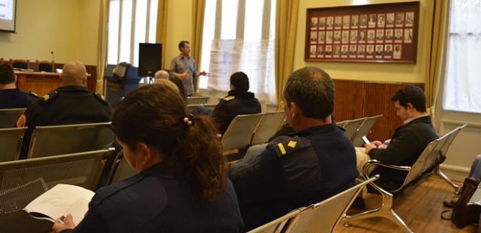 Fotografía de las personas durante la capacitación