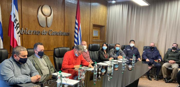 Autoridades nacionales y departamentales en la firma del convenio Autoridades nacionales y departamentales en la firma del convenio