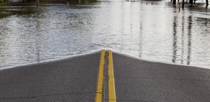 III Taller Nacional de amenaza de sequía e inundación Ruta cortada por agua