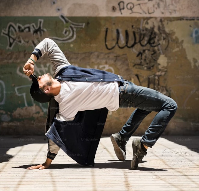 Hombre bailando street dance