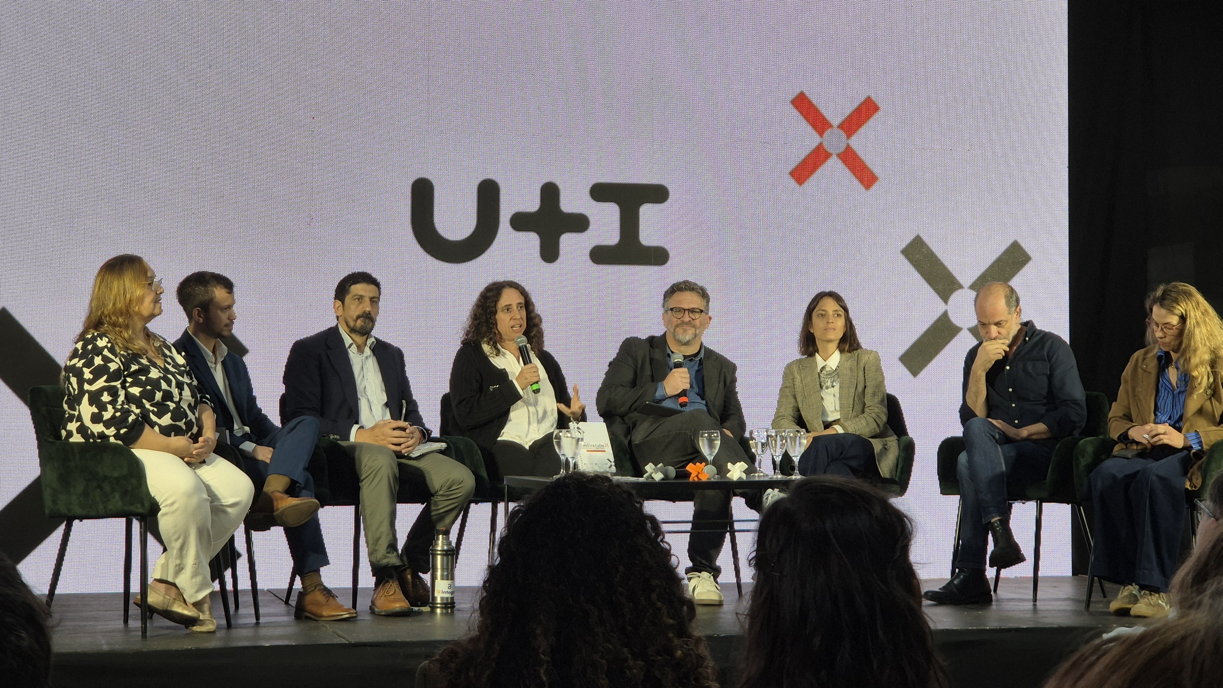 Representantes de Agesic, ANII, Antel, Ceibal, LATU, Udelar y RIL