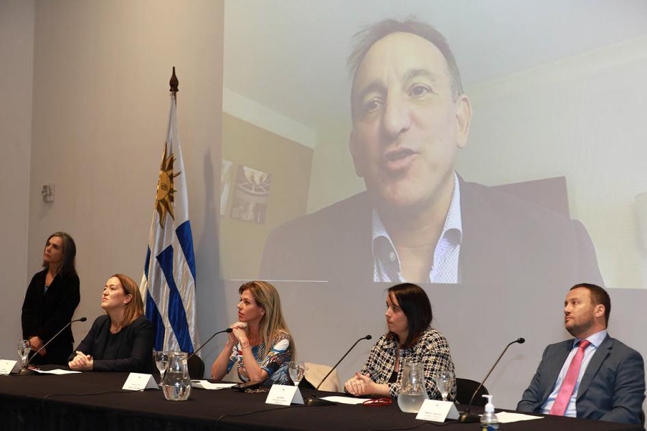 Autoridades Presentes Autoridades
