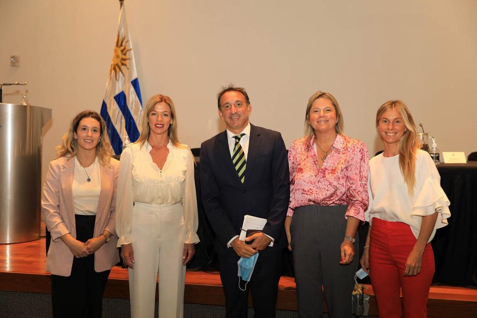 Autoridades presentes del BID Autoridades del BID