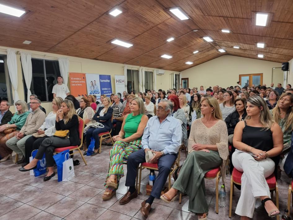autoridades presentes Autoridades presentes