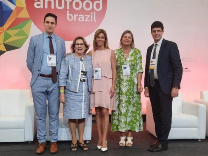 Autoridades presentes Autoridades en Stand de ANUFOOD