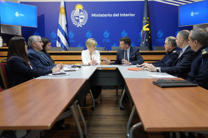 Interior y Eurofront