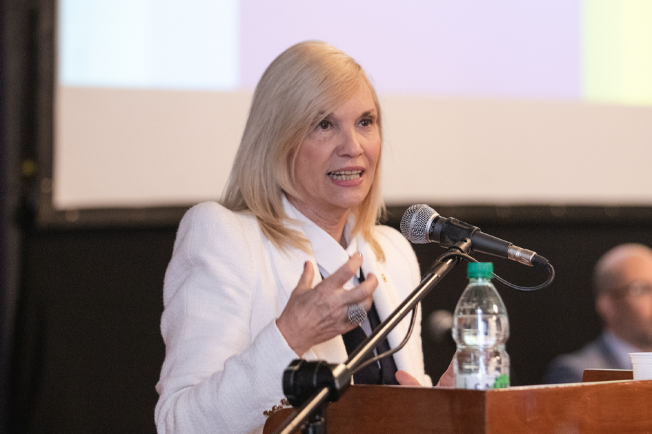 Beatriz Argimón durante la apertura