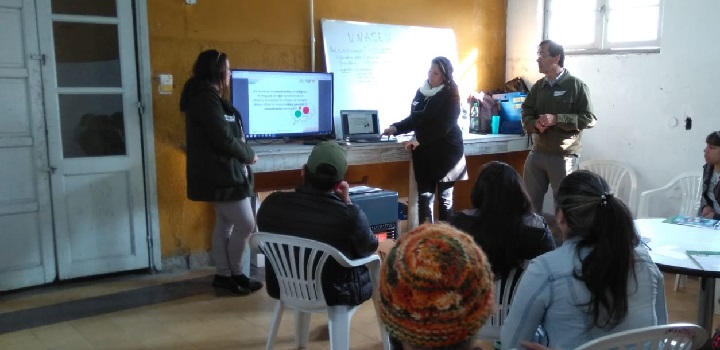 Técnicos de UNASEV brindando Talleres de Seguridad Vial en INISA Técnicos de UNASEV brindando Talleres de Seguridad Vial en INISA