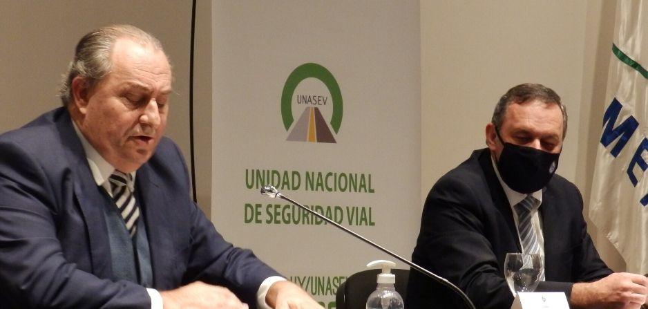 Esc. Alejandro Draper junto a Álvaro Delgado Esc. Alejandro Draper junto a Álvaro Delgado
