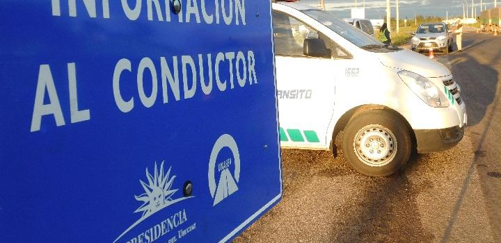 Punto de control en ruta de Dirección Nacional de Policía de Tránsito