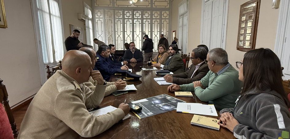 Reunión de la Mesa Interinstitucional en la Intendencia de Río Negro Reunión de la Mesa Interinstitucional en la Intendencia de Río Negro