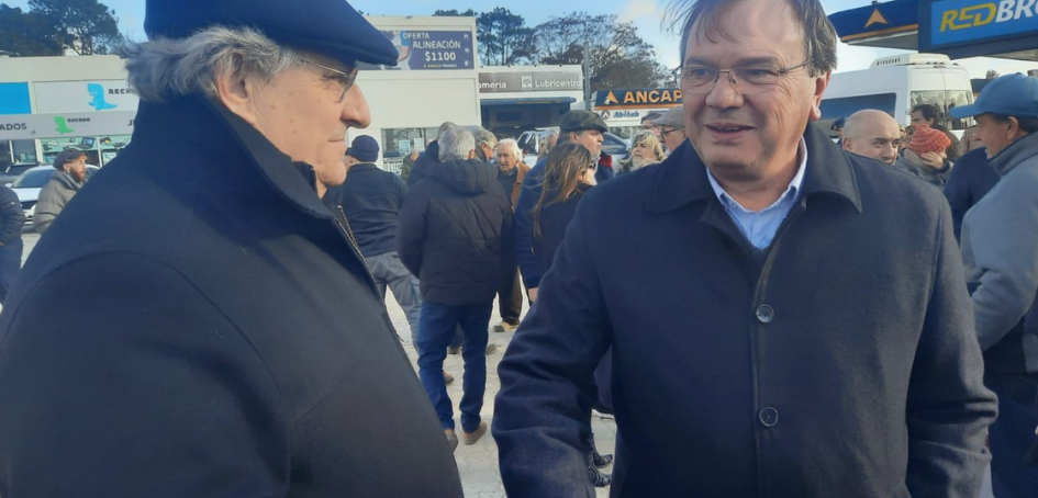 Esc. Alejandro Draper junto a Ministro José Luis Falero