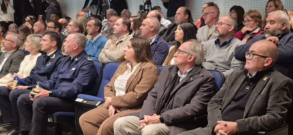 Público Lanzamiento Mayo Amarillo