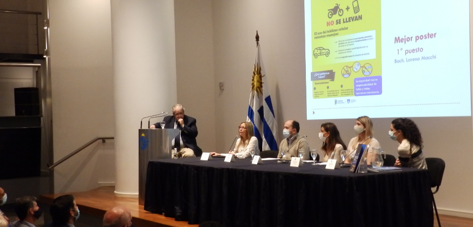 Equipo encargado del Estudio en uso de la palabra Equipo encargado del Estudio en uso de la palabra