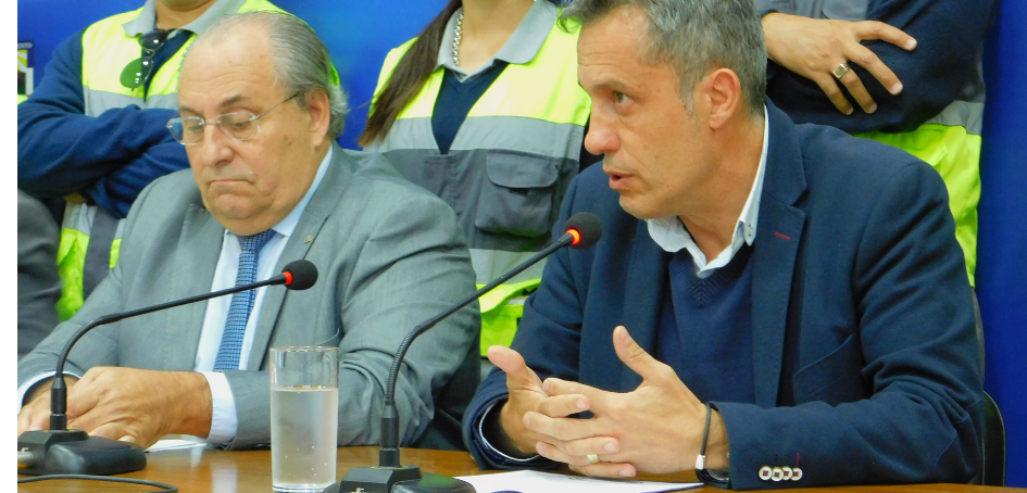 Intendente de Lavalleja Dr. Mario García y Esc. Alejandro Draper Intendente de Lavalleja Dr. Mario García y Esc. Alejandro Draper