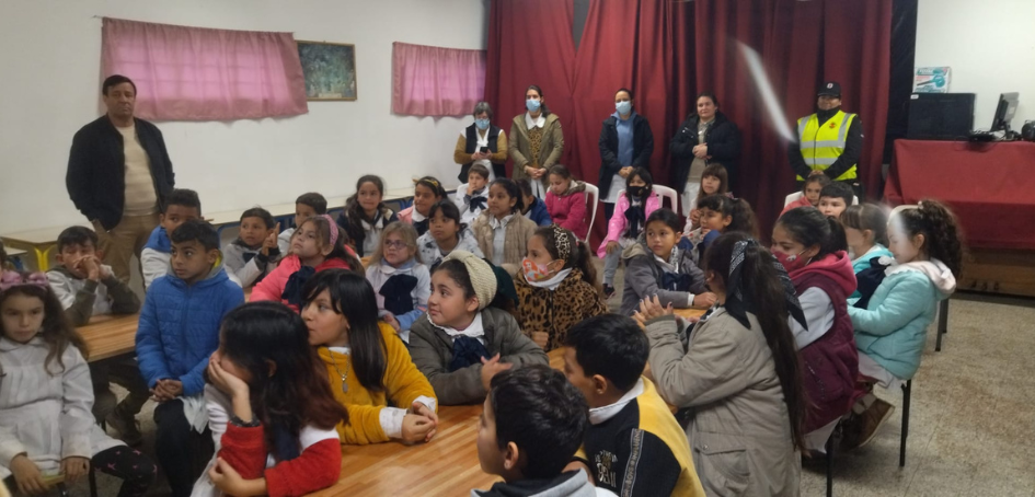 UNASEV visita Escuela en Artigas UNASEV visita Escuela en Artigas