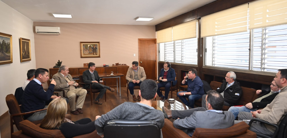 Reunión entre autoridades de Intendencias de Lavalleja y Rivera con Directores de Unasev