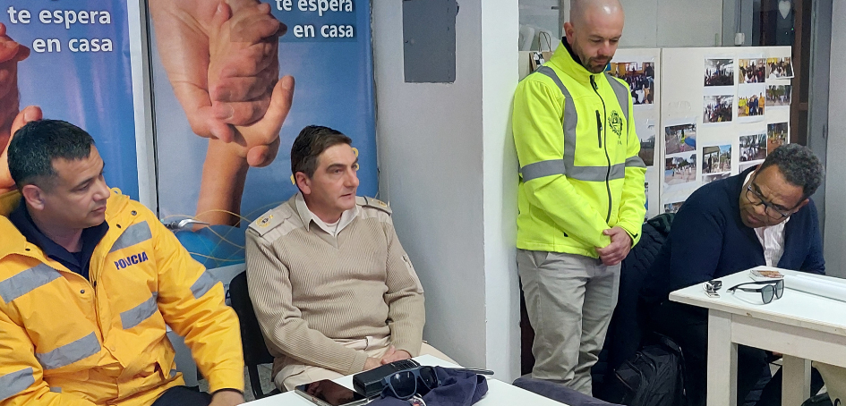 Representantes de la Brigada de Tránsito y Policía Caminera Representantes de la Brigada de Tránsito y Policía Caminera