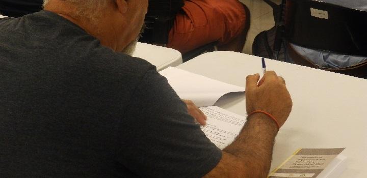 Alumno rindiendo prueba para acreditar saberes Alumno rindiendo prueba para acreditar saberes