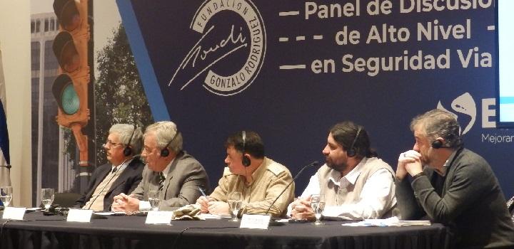 Autoridades nacionales de Transporte, Salud y Gobiernos Departamentales Autoridades nacionales de Transporte, Salud y Gobiernos Departamentales
