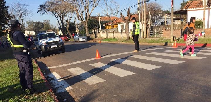 Intervención preventiva frente a cruce de cebras