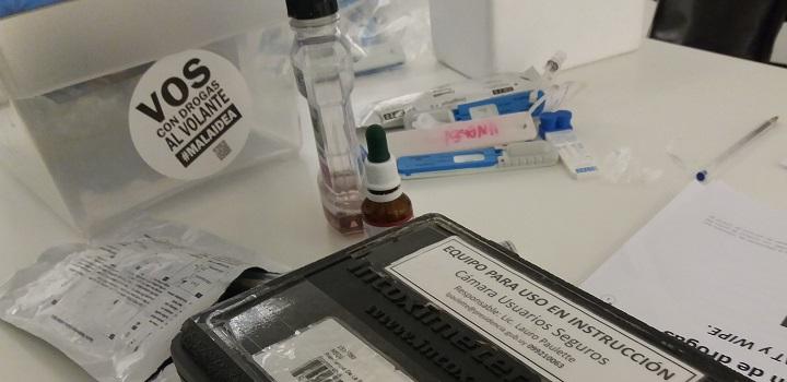Elementos de los kits para controlar drogas