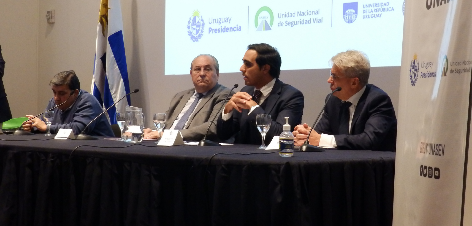 Dr. Norberto Borba - Esc. Alejandro Draper - Lic. José Luis Satdjian - Dr. Julio Vignolo