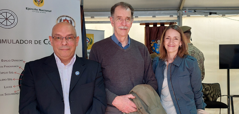 Sociedad Uruguaya de Emergencistas, Academia Nacional de Medicina y Automóvil Club del Uruguay Sociedad Uruguaya de Emergencistas, Academia Nacional de Medicina y Automóvil Club del Uruguay