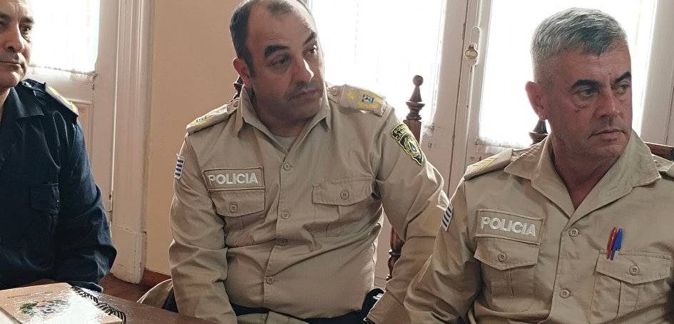 Representantes de Policía Caminera Representantes de Policía Caminera
