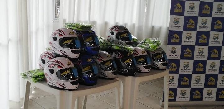 Cascos y cintas retroreflectivas sorteados Cascos y cintas retroreflectivas sorteados