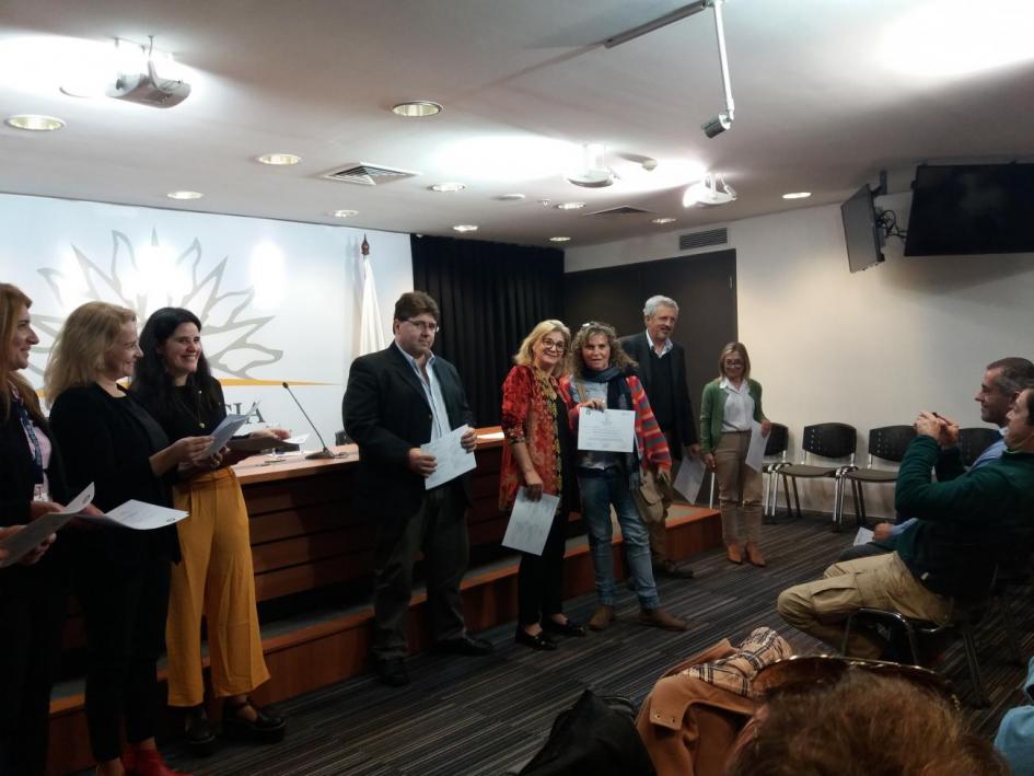 Entrega del primer Certificado Entrega del primer Certificado