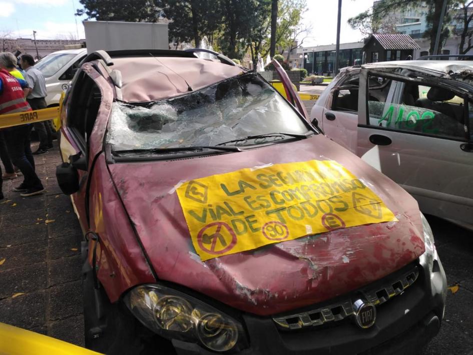 Auto siniestrado Auto siniestrado