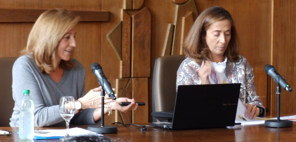 Representantes de la DGT española durante la presentación del proceso de aquel país