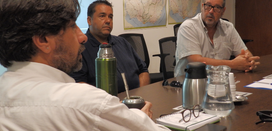 Unasev recibió a los dirigentes del transporte Unasev recibió a los dirigentes del transporte