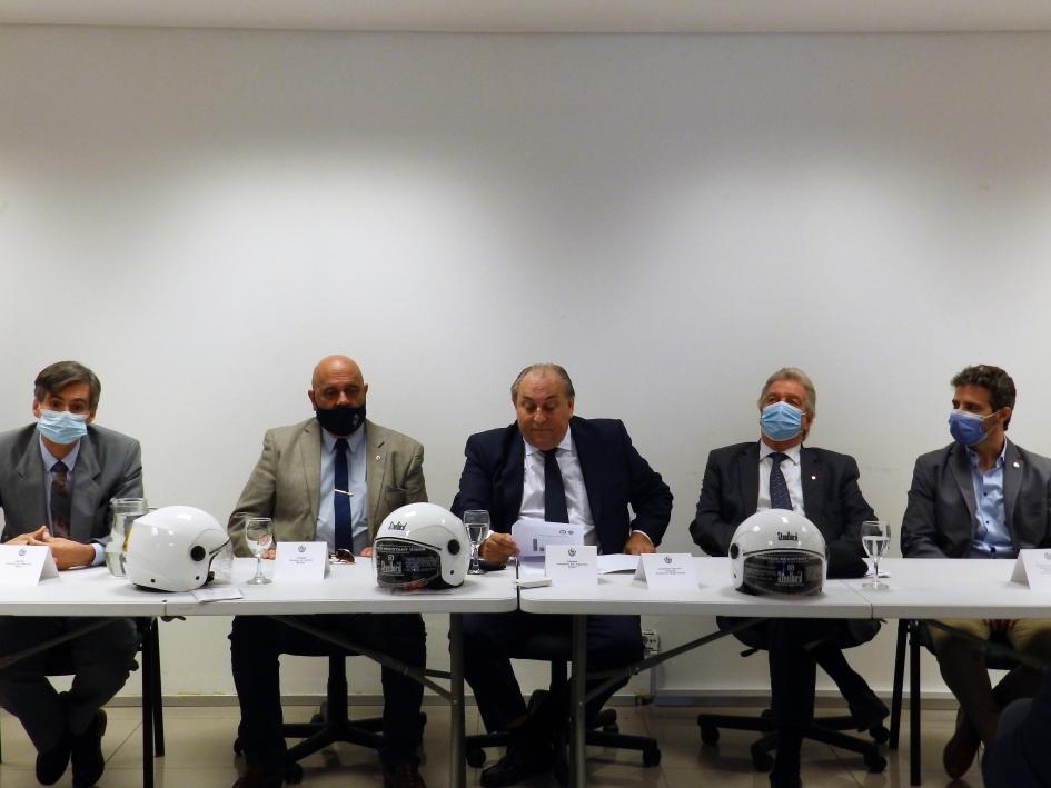 Mesa Presentación Viera, Manzor, Draper, Tomasi y Perillo