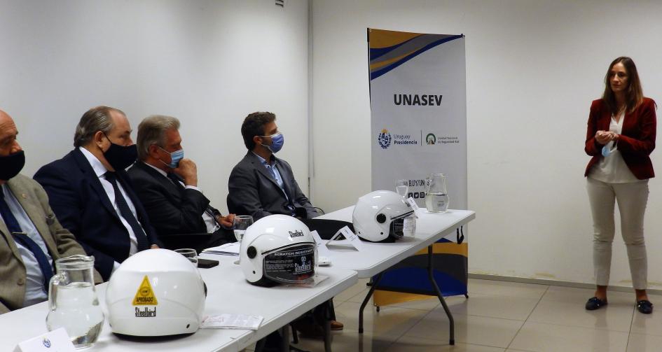 Presentación Pryecto Cascos Seguros Manzor, Draper, Tomasi, Perillo y Rosina Rubio