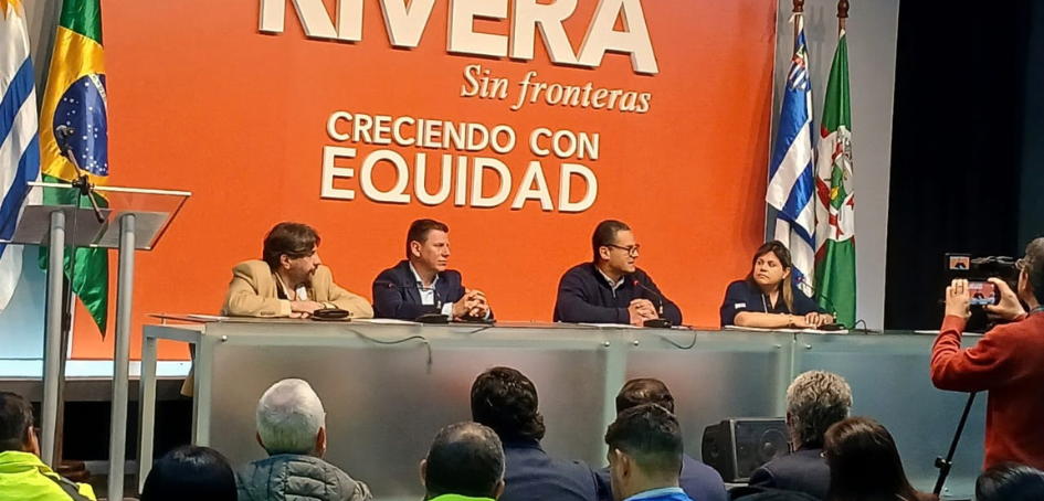 Autoridades e Intendencia de Rivera presentando la Semana Nacional de la Seguridad Vial 2026