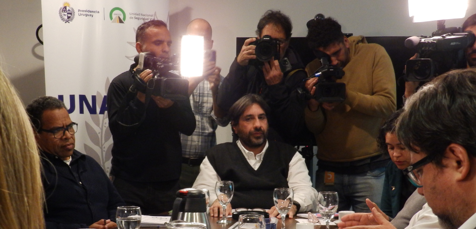 Comisión Directiva de Unasev durante encuentro previo a conferencia de prensa Comisión Directiva de Unasev durante encuentro previo a conferencia de prensa