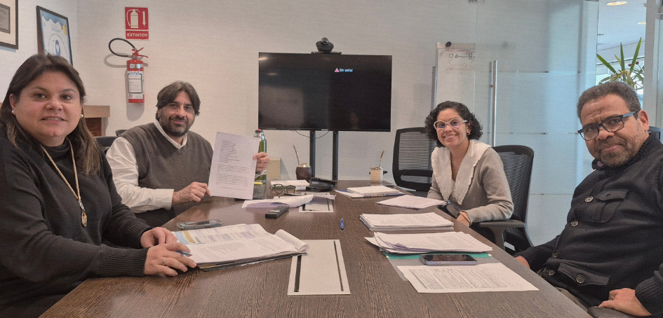 Comisión Directiva de UNASEV Natalia López, Marcelo Metediera, Fernanda Artagaveytia y Aníbal Pintos