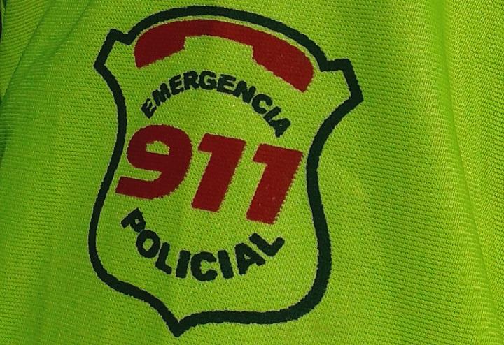 chaleco fluorescente con escudo del nueve uno uno chaleco fluorescente con escudo del nueve uno uno