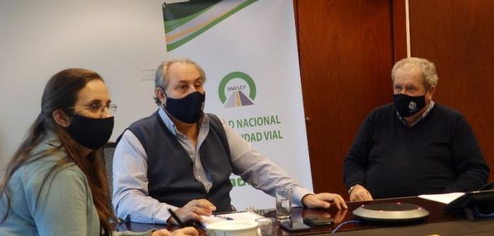 Esc. Alejandro Draper presidiendo reunión con Latin NCAP