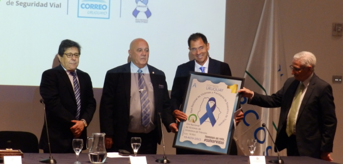 Las autoridades presentan gigantografía del nuevo Sello Las autoridades presentan gigantografía del nuevo Sello