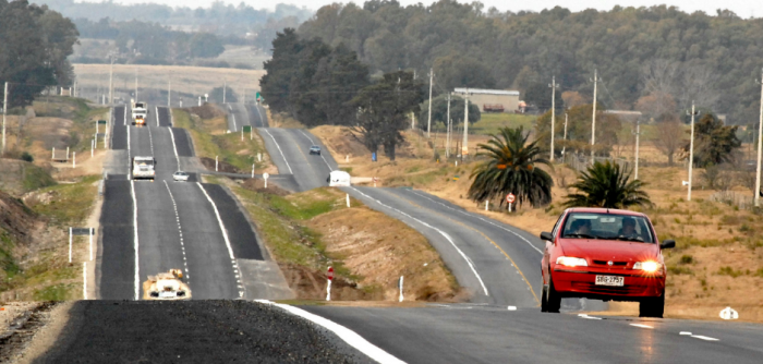 Imagen de una ruta uruguaya de doble vía