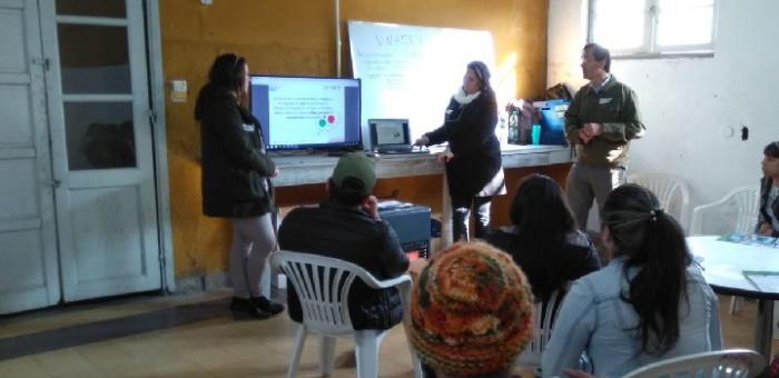 Técnicos de UNASEV brindando Talleres de Seguridad Vial en INISA Técnicos de UNASEV brindando Talleres de Seguridad Vial en INISA