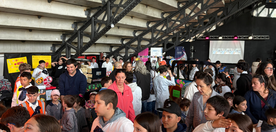 Imagen de escolares durante Feria de Seguridad Vial