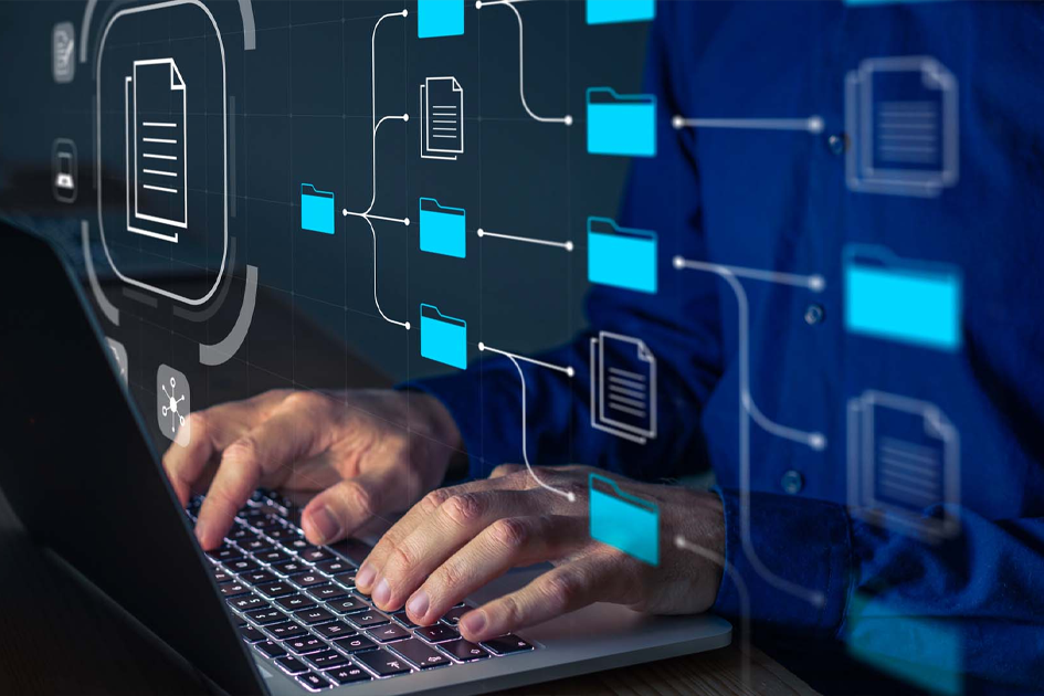 Una persona trabajando con archivos en una computadora Una persona trabajando con archivos en una computadora