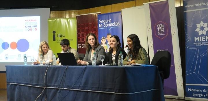 Integrantes de la mesa de El desafío de educar en el buen uso de Internet Integrantes de la mesa de El desafío de educar en el buen uso de Internet